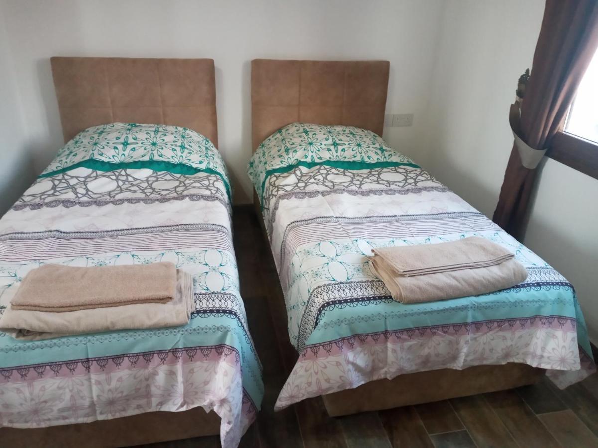 Magic Moon Guest House ฟามากุสต้า ภายนอก รูปภาพ