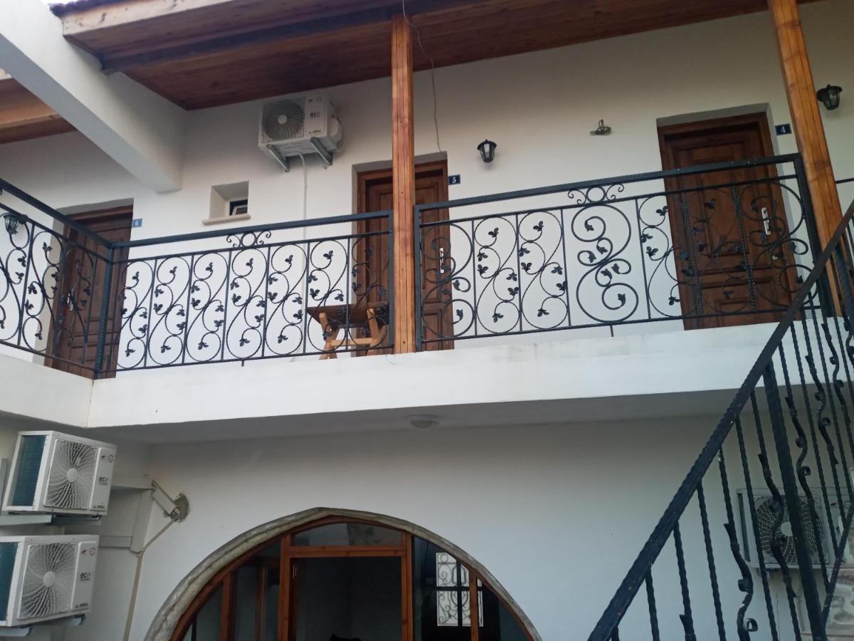 Magic Moon Guest House ฟามากุสต้า ภายนอก รูปภาพ