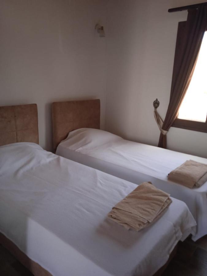 Magic Moon Guest House ฟามากุสต้า ภายนอก รูปภาพ