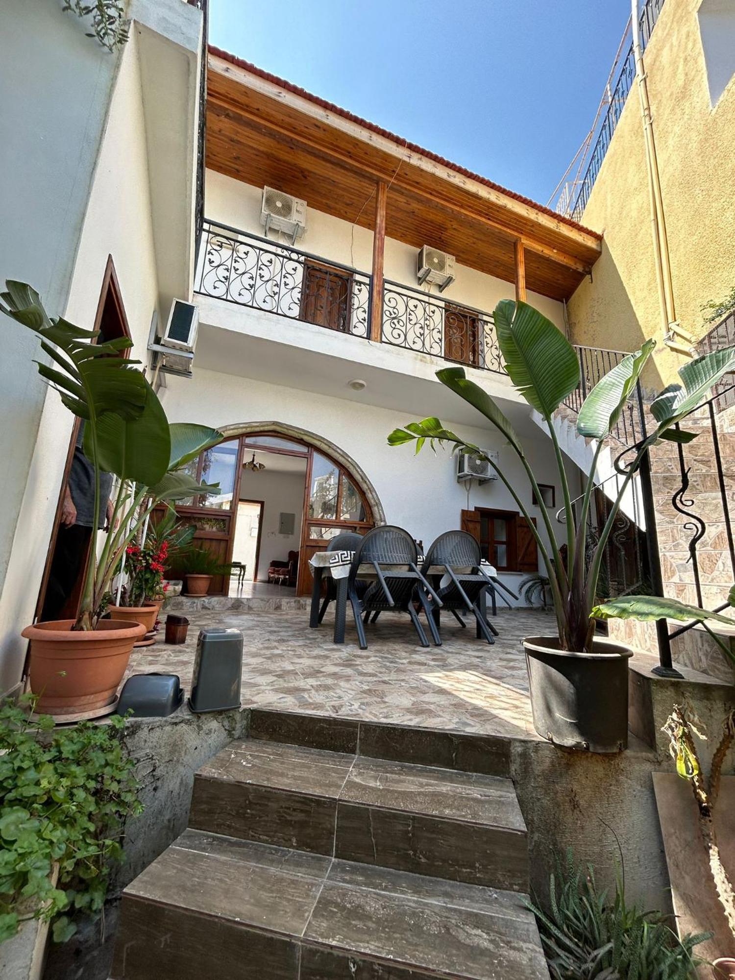 Magic Moon Guest House ฟามากุสต้า ภายนอก รูปภาพ