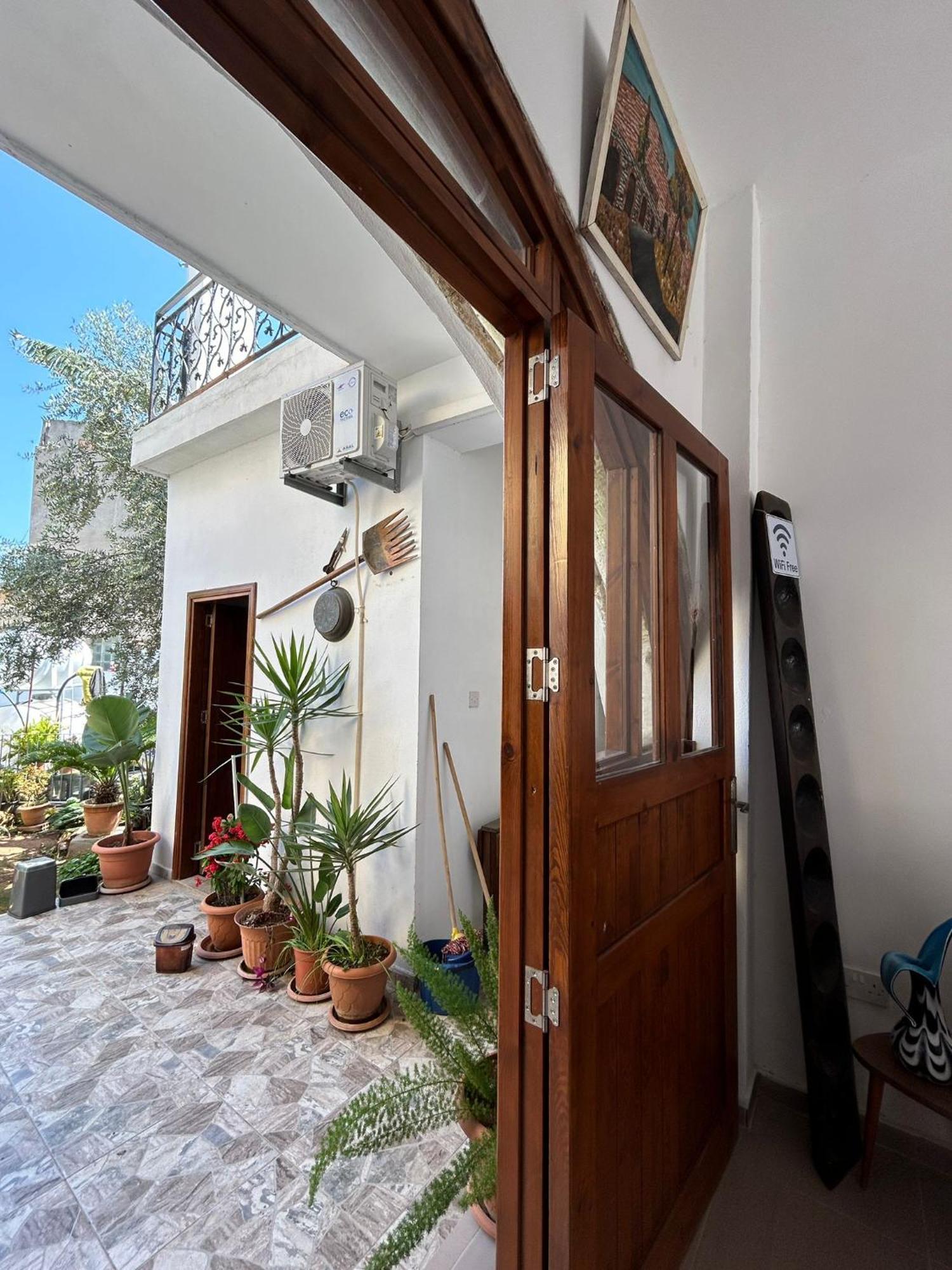 Magic Moon Guest House ฟามากุสต้า ภายนอก รูปภาพ